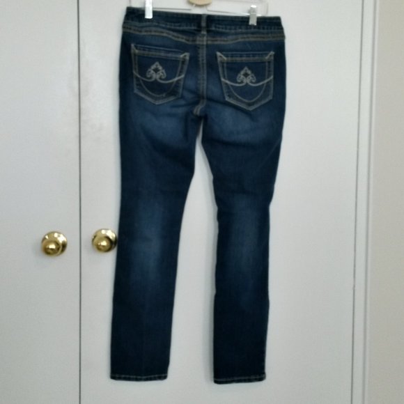Revolution Brookes Dark Faded wash Jeans - Picture 3 of 7